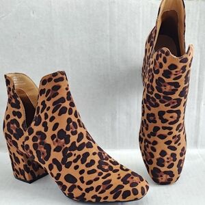 JOURNEE Collection Gwenn Leopard Print Ankle Comfort Foam Sole Boots